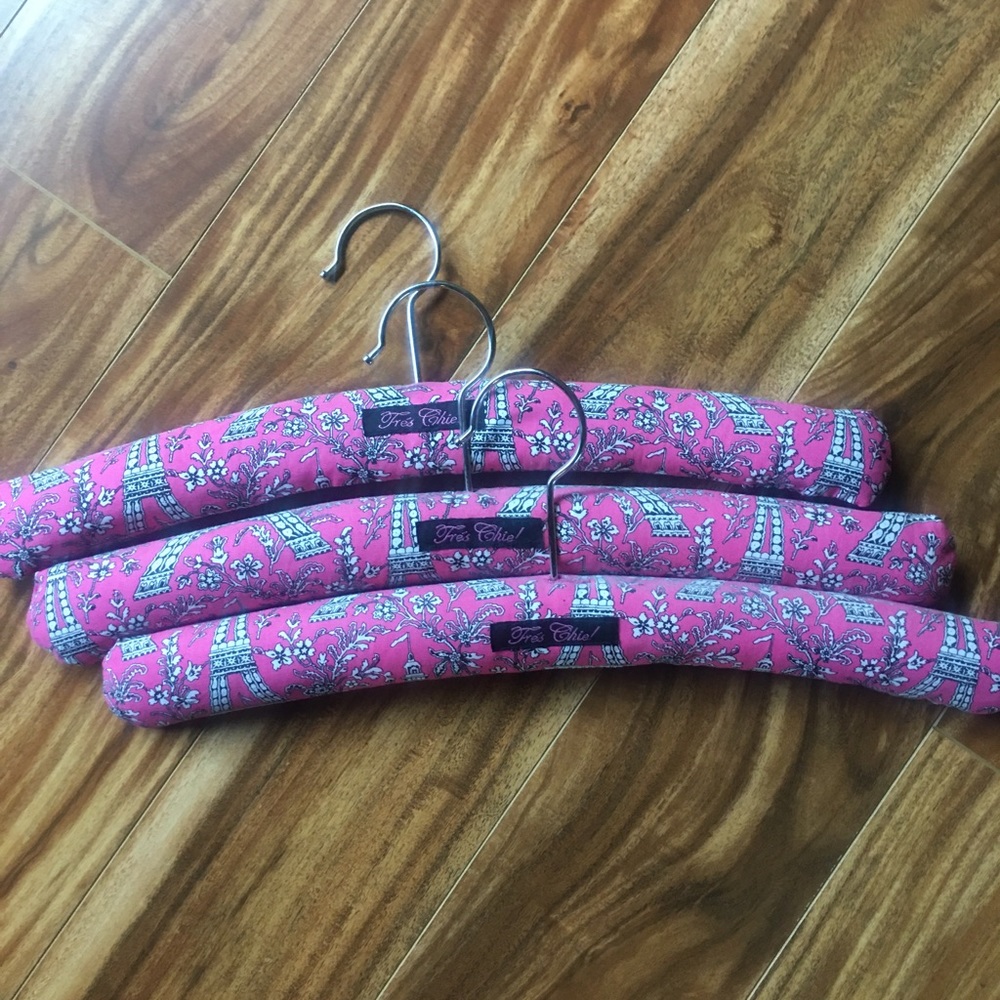 Padded hangars